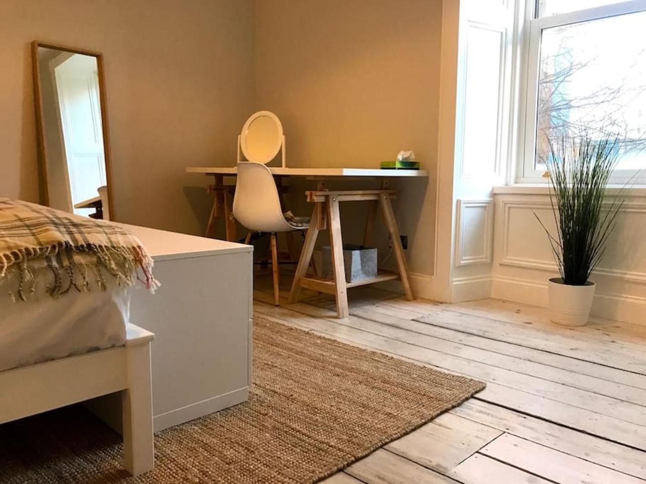 Relax In Style In Edinburghs Buzzing West End Apartment Exterior photo